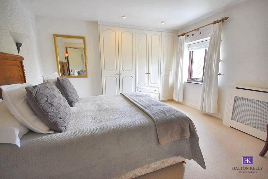 Main bedroom