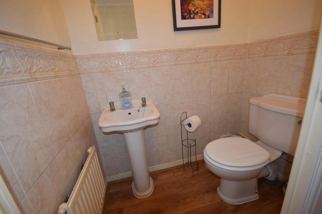 Ground floor w.c.