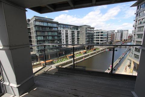 Mcclintock House, Leeds Dock