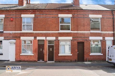 4 bedroom terraced house to rent, Grasmere Street, Leicester LE2