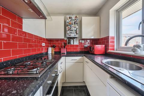 2 bedroom maisonette for sale, Milford Gardens, Chandler's Ford, Eastleigh, Hampshire, SO53