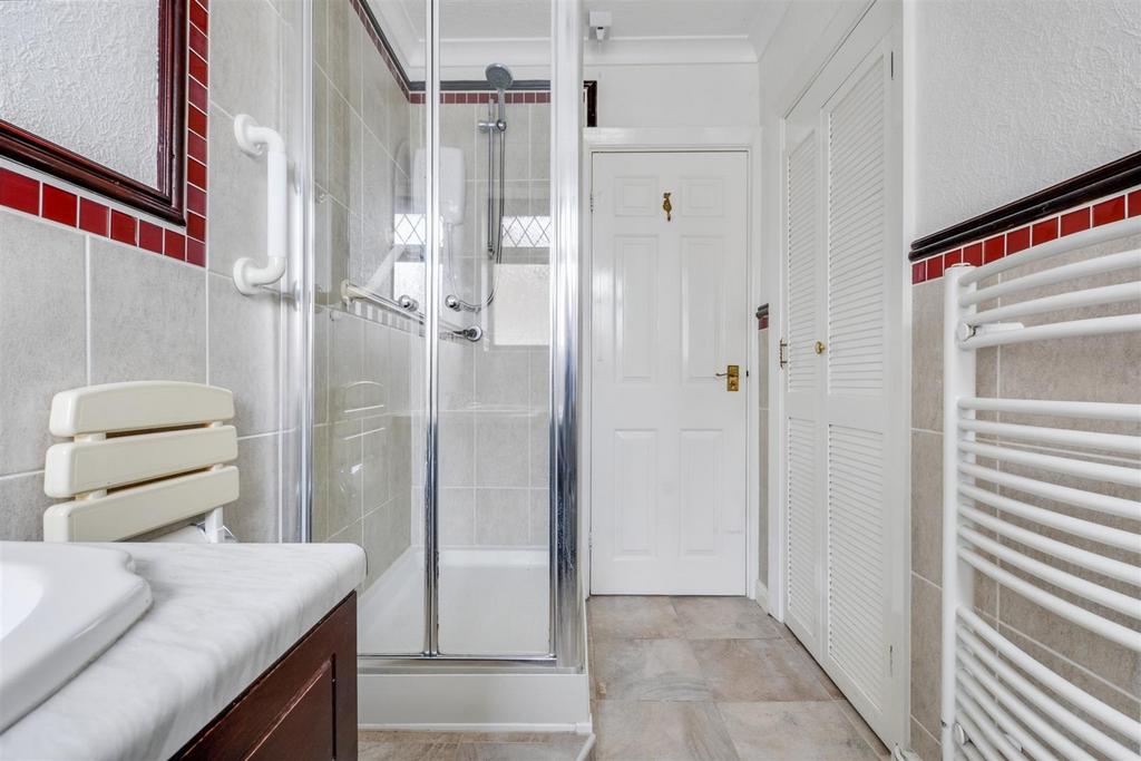 Shower Room 2.jpeg
