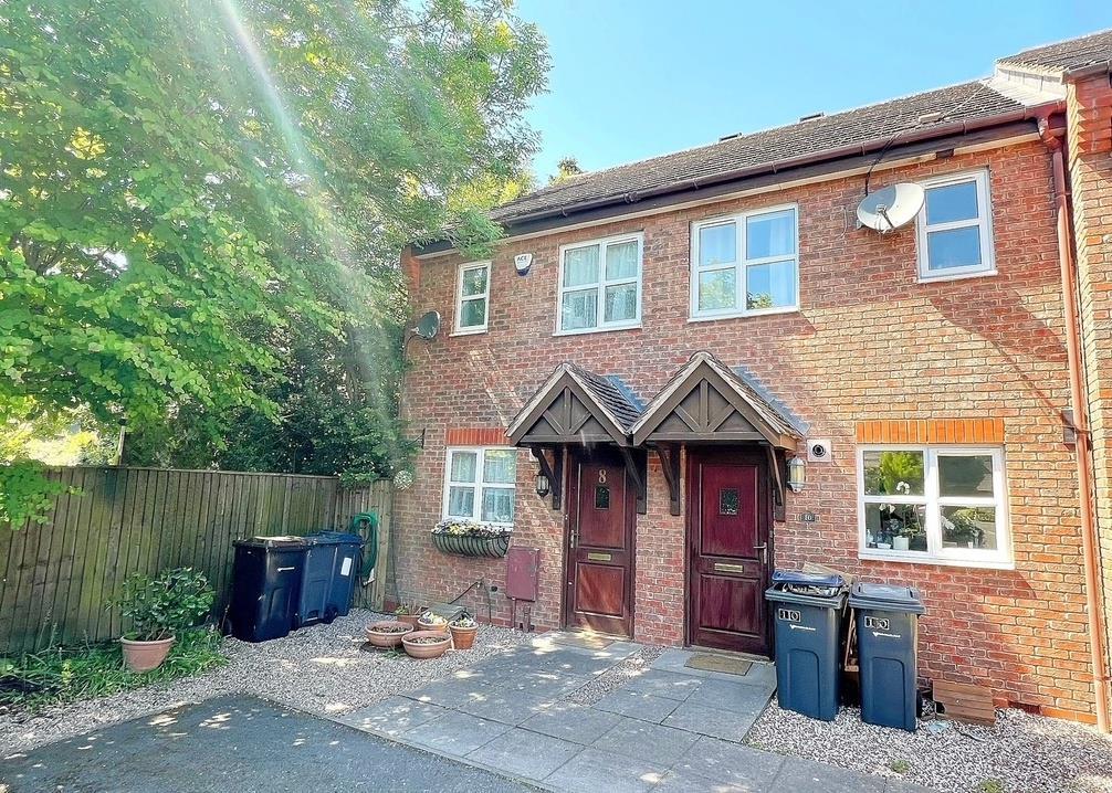 Chester Gardens 8 7x5.JPG