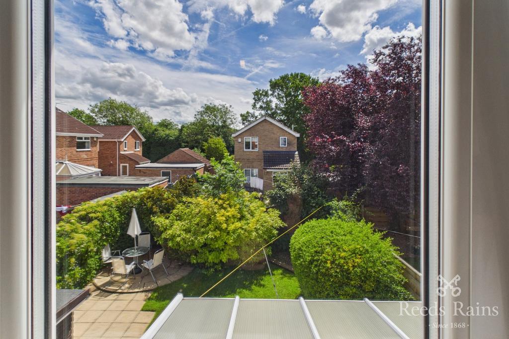 House in York, Foxwood - View 5