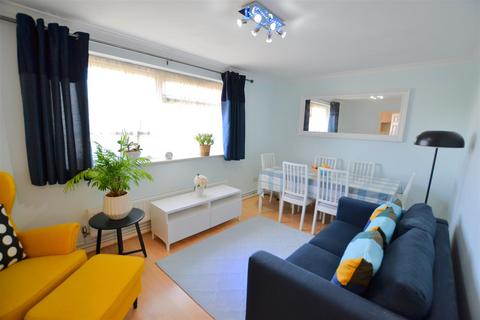 1 bedroom maisonette for sale, Stockbreach Close, Hatfield