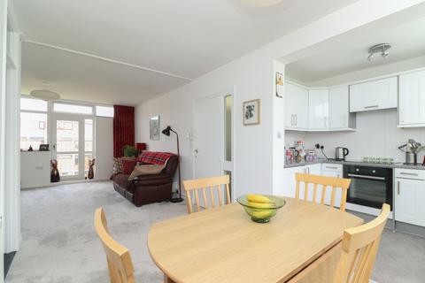 2 bedroom flat for sale, Carmel Court, Gainsborough Road, Birchington, Kent, CT7