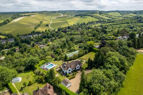 Lunghurst Road, Woldingham, Caterham, Surrey, CR3.
