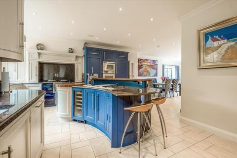 undefined, Lunghurst Road, Woldingham, Caterham, Surrey, CR3.