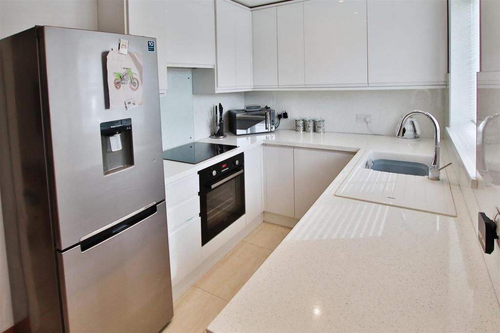 19285214 222643122.jpg