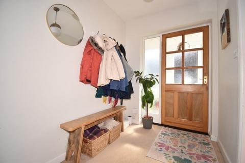 29 Crockwells Road, Exminster, Exeter, EX6 8DH