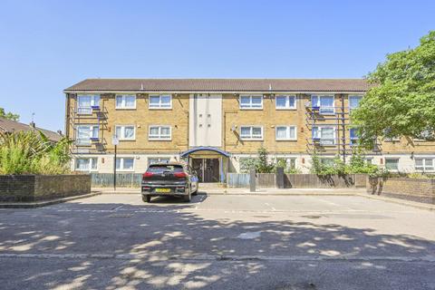 undefined, Robert Street, Silvertown, London, E16