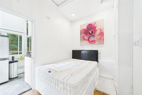 1 bedroom apartment to rent, Trinity Place, Windsor, Berkshire, SL4