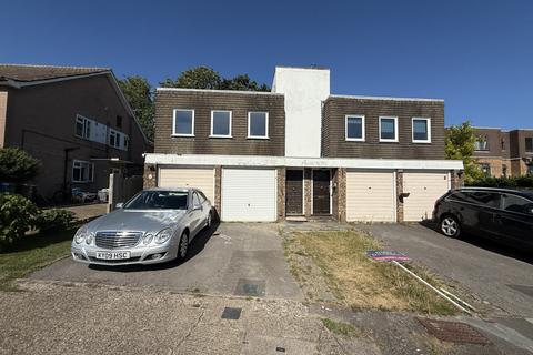 3 bedroom maisonette to rent, Merryfield Gardens, HA7