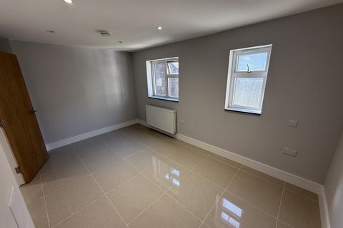 3 bedroom maisonette to rent, Merryfield Gardens, HA7