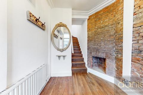 3 bedroom maisonette for sale, Melrose Avenue, Willesden Green