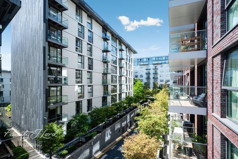 2 bedroom apartment for sale, Bridle Mews, London E1