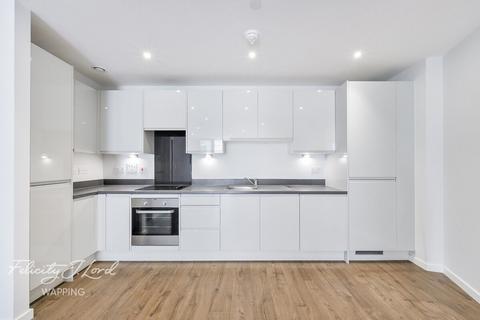 2 bedroom apartment for sale, Bridle Mews, London E1