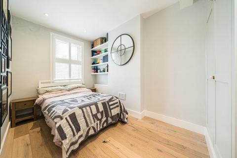 4 bedroom semi-detached house for sale, Underhill Road, London SE22
