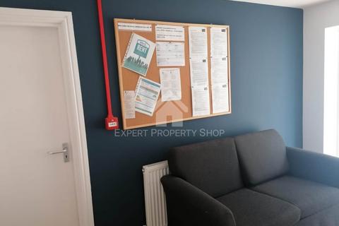 undefined, *AVAILABLE NOW*Room 6.  Carlton Road, Worksop