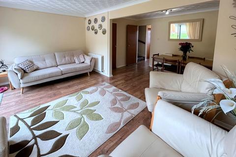 3 bedroom detached house for sale, Furzeland Drive, Swansea SA2