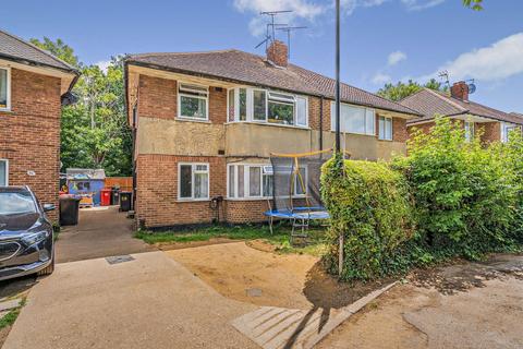 Adelphi Gardens, Slough, SL1