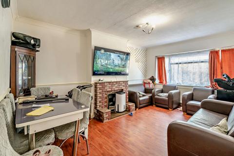 2 bedroom maisonette for sale, Adelphi Gardens, Slough, SL1