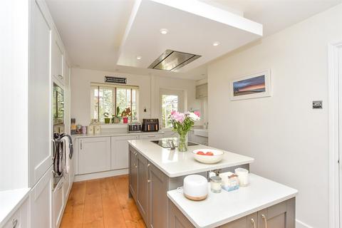 4 bedroom detached house for sale, Sandling Way, Chatham ME4
