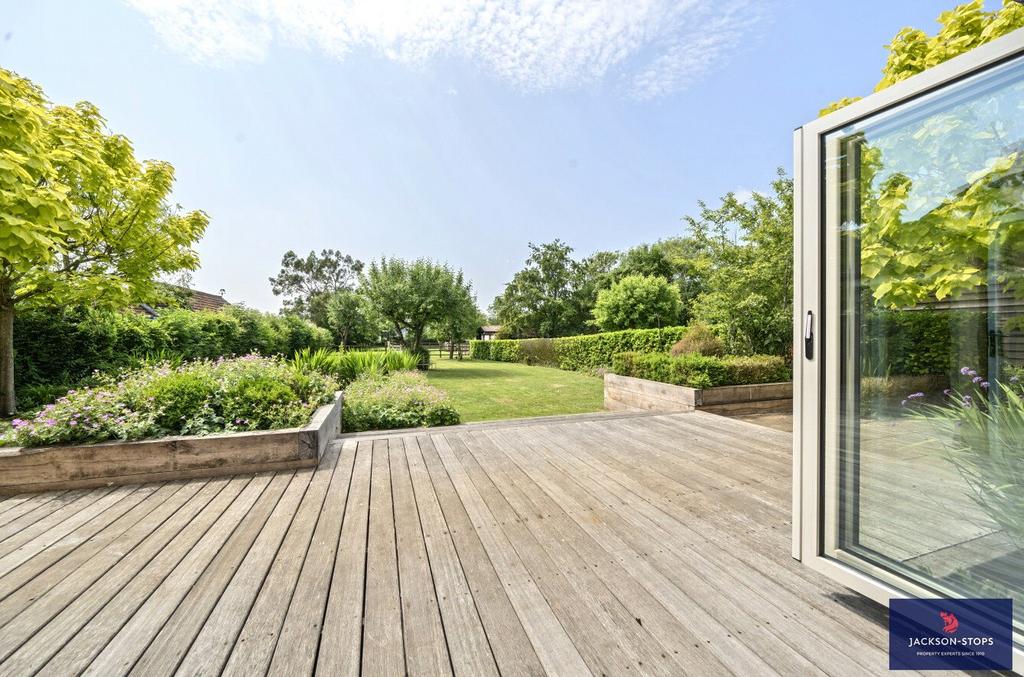Decking Space