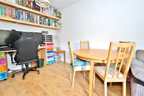 2 bedroom apartment for sale, Ockenden Close, Woking, Surrey, GU22