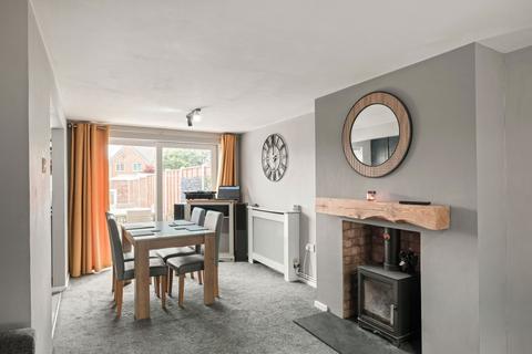 undefined, Forelands Grove, Bromsgrove, B61