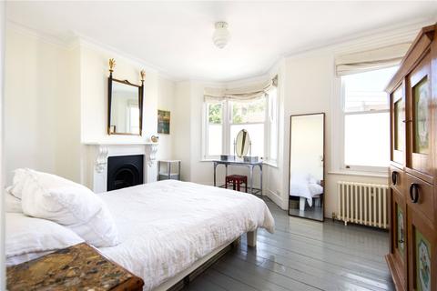 6 Roding Road, London, E5 0DW