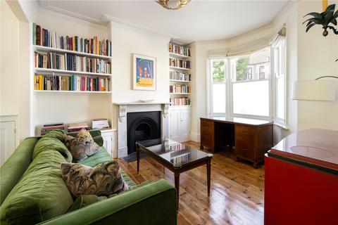 6 Roding Road, London, E5 0DW