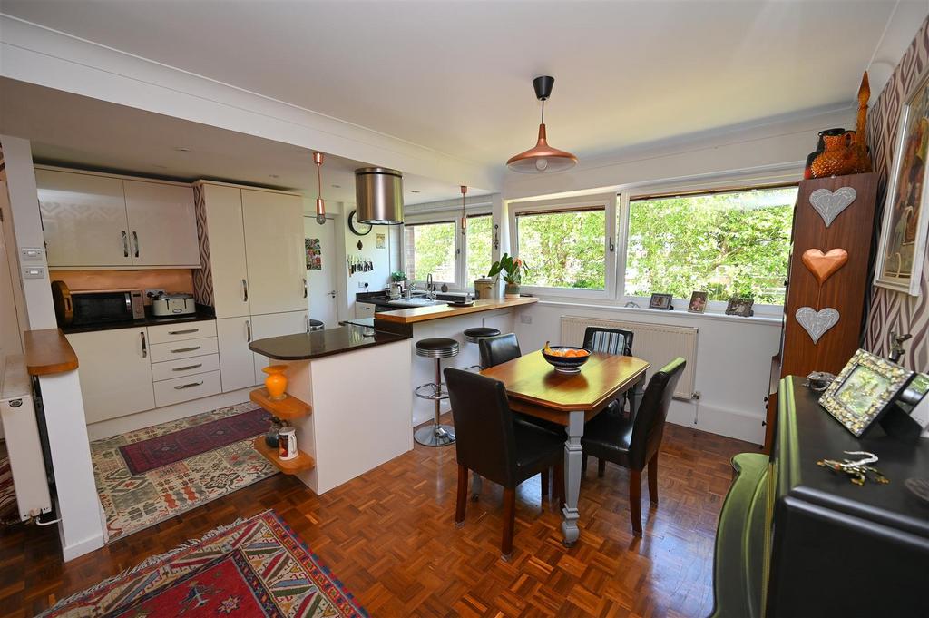 Dining room2.JPG
