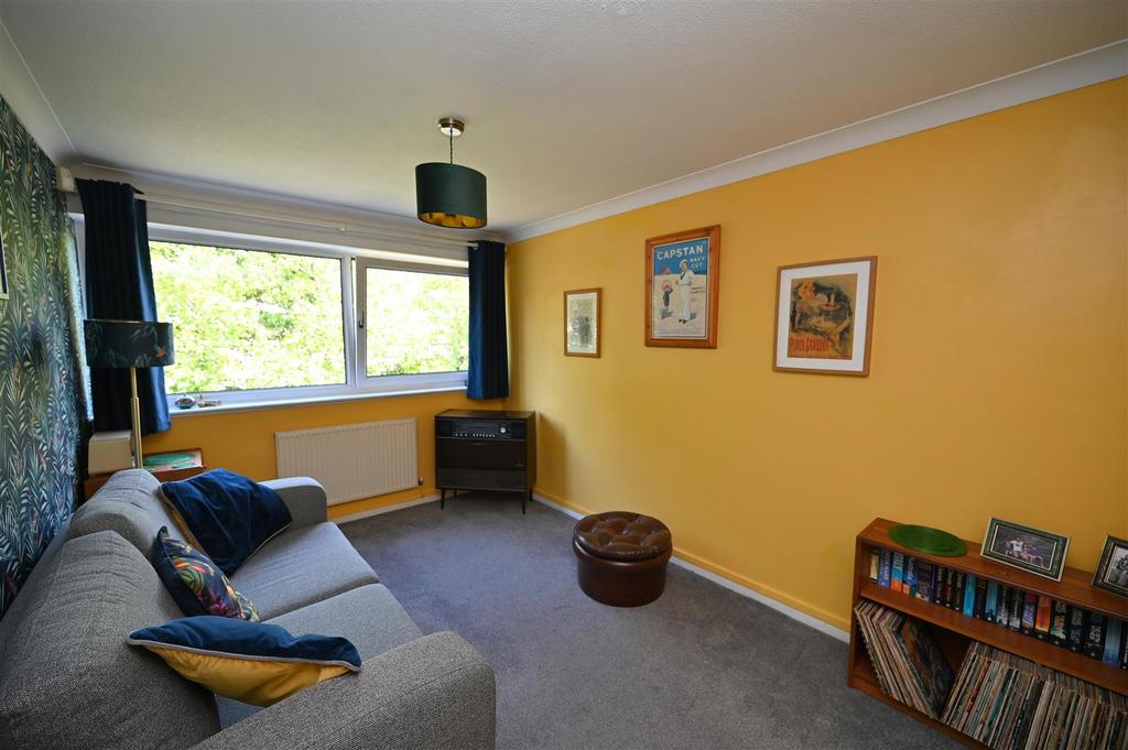 Bedroom2.1.JPG