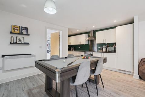 undefined, Luton LU1