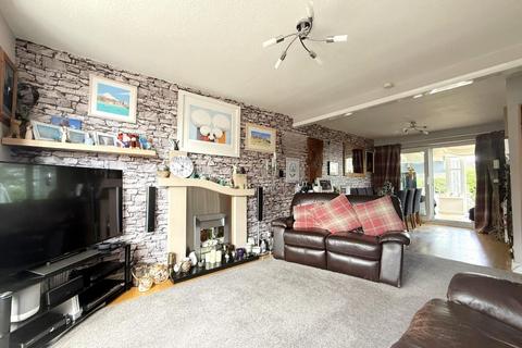 3 bedroom detached house for sale, Jean Drive, Leicester, LE4