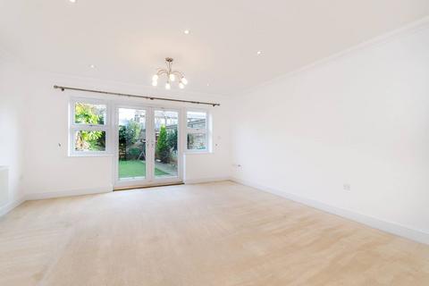 3, Brunswick Terrace Banchory Road, London, SE3 8AL