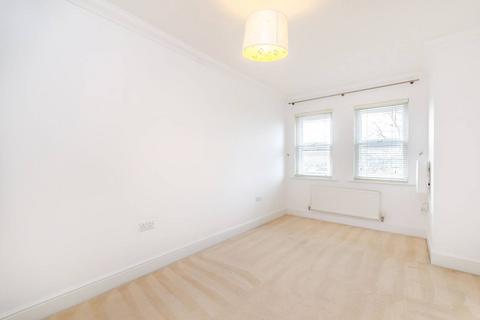 3, Brunswick Terrace Banchory Road, London, SE3 8AL