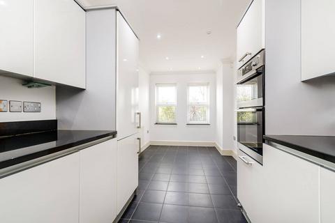 3, Brunswick Terrace Banchory Road, London, SE3 8AL