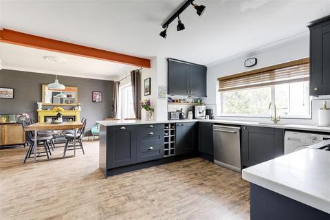 3 bedroom detached house for sale, Pateley Road, Woodthorpe NG3