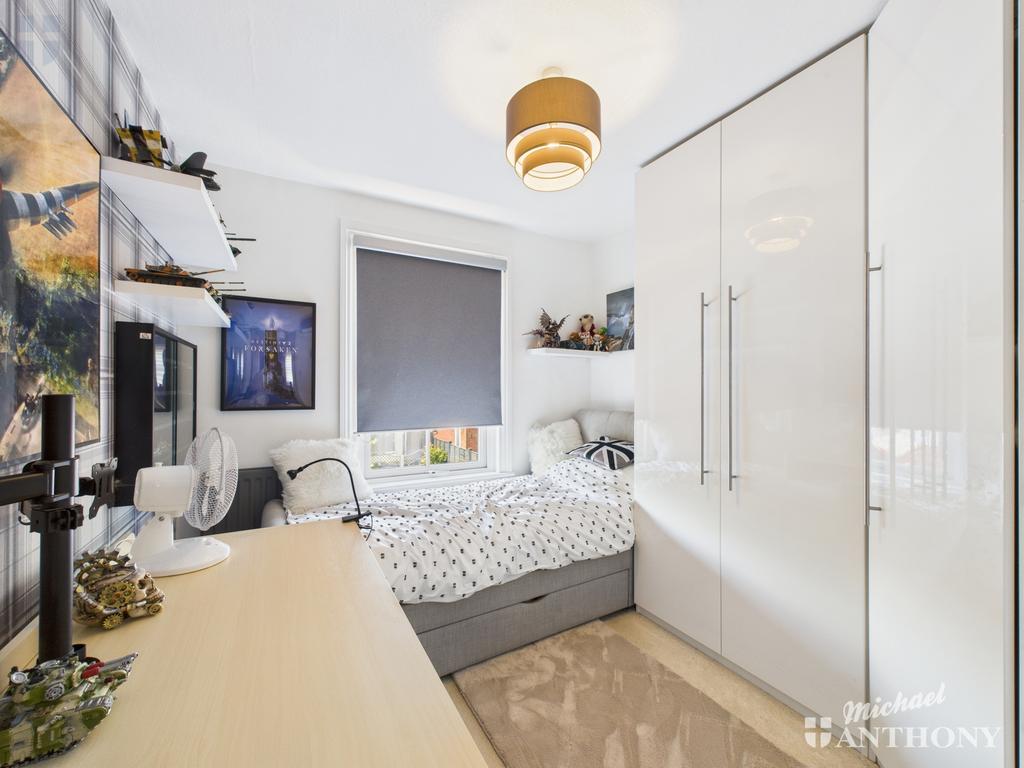 Cam03218 g0 pr0699 still001