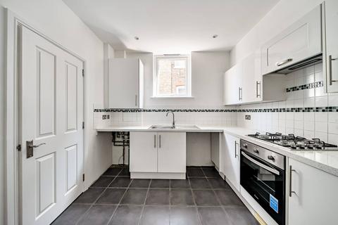 6 Yeats Close, London, W7 1NE