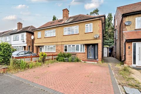 3 bedroom semi-detached house for sale, Frogmore Gardens, Hayes