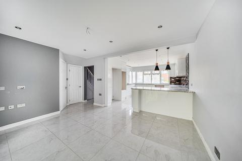 3 bedroom semi-detached house for sale, Frogmore Gardens, Hayes