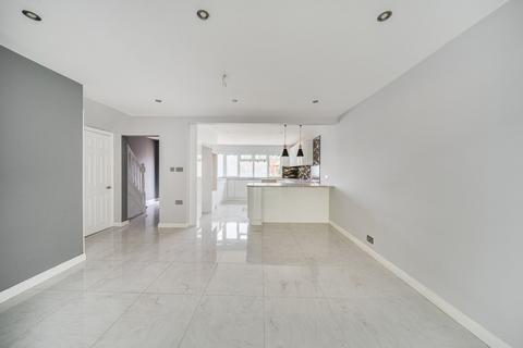 20 Frogmore Gardens, Hayes, UB4 8AN
