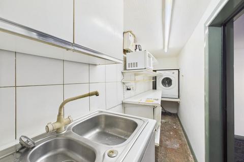 1 bedroom property for sale, Leeds Road, Thackley