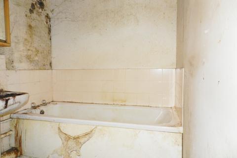 Studio for sale, Woodfield Close, Enfield EN1