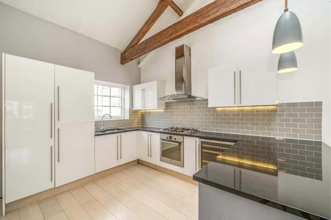 3 bedroom terraced house for sale, Welmar Mews, London SW4
