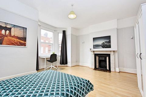 7 bedroom house of multiple occupation for sale, Alphington Street, Exeter, EX2