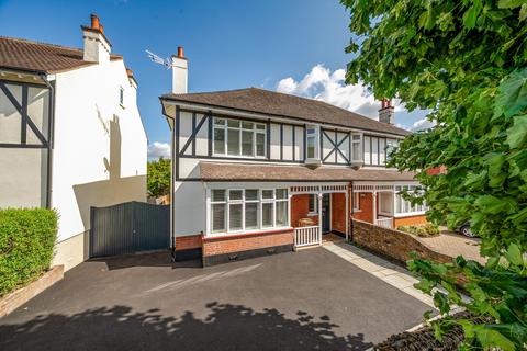 4 bedroom semi-detached house for sale, Sandhurst Road, Sidcup